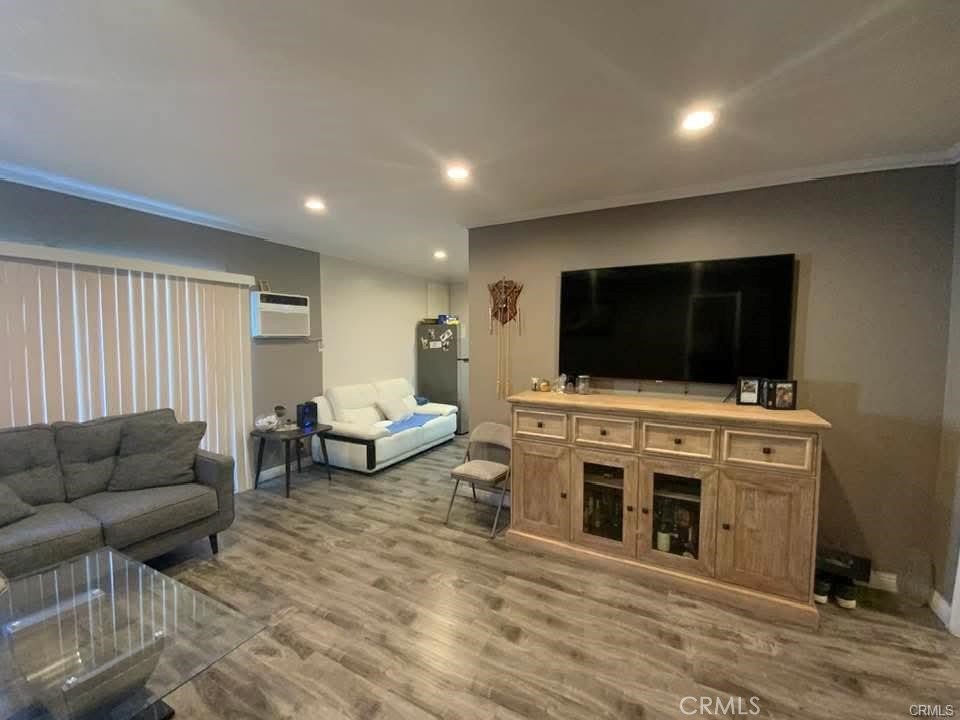 MLS #CV25196488 image #10