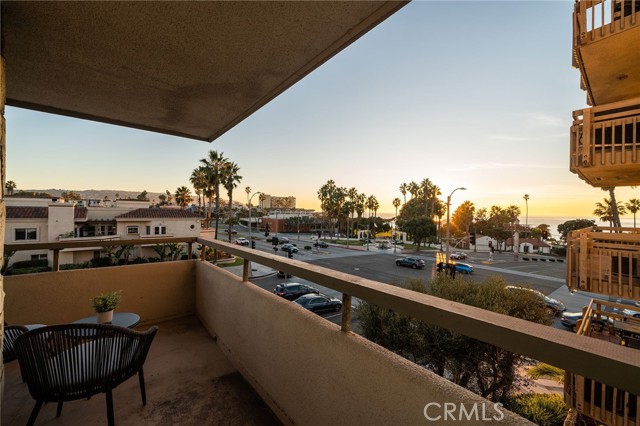 230 Catalina Avenue, Redondo Beach, California 90277, 2 Bedrooms Bedrooms, ,1 BathroomBathrooms,Residential,Sold,Catalina,SB23001876