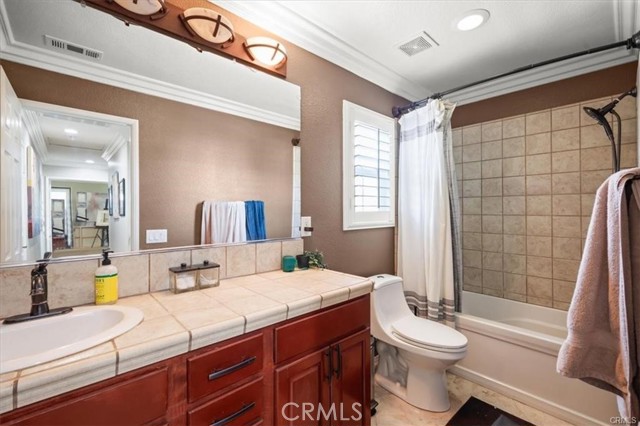 Detail Gallery Image 21 of 28 For 24081 Stone Creek Dr, Valencia,  CA 91354 - 3 Beds | 2/1 Baths