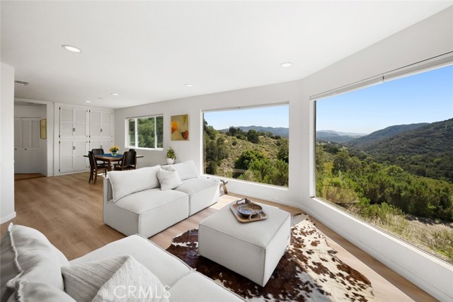 Detail Gallery Image 9 of 75 For 9954 Wildflower Rd, Santa Maria,  CA 93454 - 4 Beds | 2 Baths