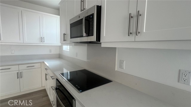 Detail Gallery Image 4 of 19 For 10840 Pala Bells St, Loma Linda,  CA 92354 - 3 Beds | 2/1 Baths