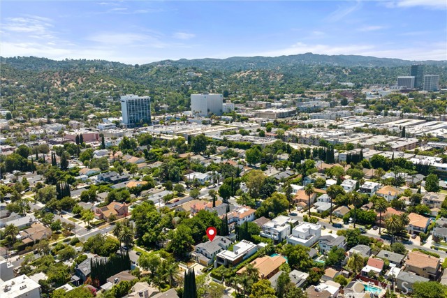 Detail Gallery Image 60 of 65 For 4625 Vesper Ave, Sherman Oaks,  CA 91403 - 5 Beds | 5/2 Baths