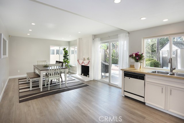 Detail Gallery Image 12 of 46 For 15942 Big Springs, San Diego,  CA 92127 - 3 Beds | 2/1 Baths