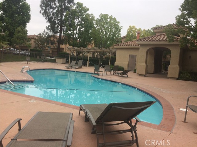 Detail Gallery Image 28 of 28 For 2091 Lake Shore Dr #B,  Chino Hills,  CA 91709 - 3 Beds | 2/1 Baths