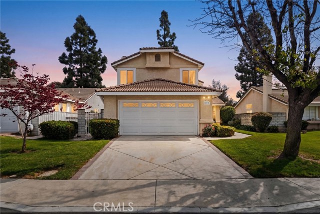 831 Arbor Cir, La Verne CA: https://media.crmls.org/medias/029a28ac-8b35-46c9-816d-911df015ff8d.jpg