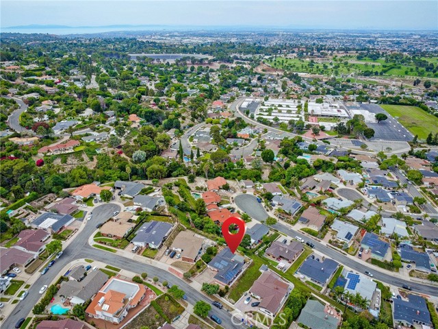 Detail Gallery Image 8 of 35 For 2121 Velez Dr, Rancho Palos Verdes,  CA 90275 - 4 Beds | 2 Baths