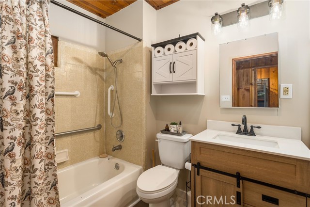 459 Delle, Crestline, CA 92325