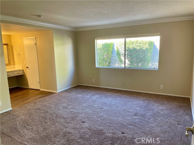 1327 N Stanford Avenue, Upland CA: https://media.crmls.org/medias/029b9ee6-b894-4c1d-bc4a-91b6c4fcab83.jpg