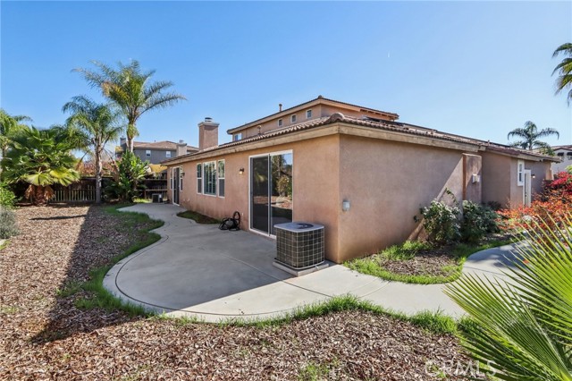 32684 Salvia Circle, Winchester CA: https://media.crmls.org/medias/029bb86f-12cb-4651-8d80-e20c5d47d8fc.jpg