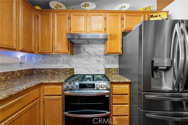 Detail Gallery Image 16 of 55 For 15070 Spring, Fontana,  CA 92335 - 5 Beds | 2 Baths