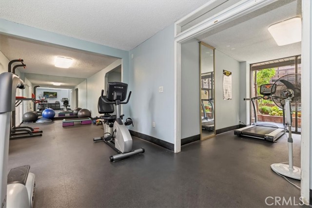 Detail Gallery Image 29 of 34 For 320 S Ardmore #233,  Los Angeles,  CA 90020 - 1 Beds | 1 Baths