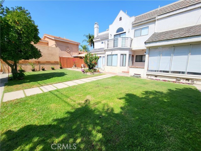Detail Gallery Image 1 of 1 For 7936 Harper Ave, Downey,  CA 90241 - 6 Beds | 4/1 Baths