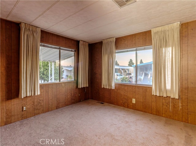 Detail Gallery Image 14 of 28 For 1420 Glengrove, Corona,  CA 92882 - 3 Beds | 2 Baths