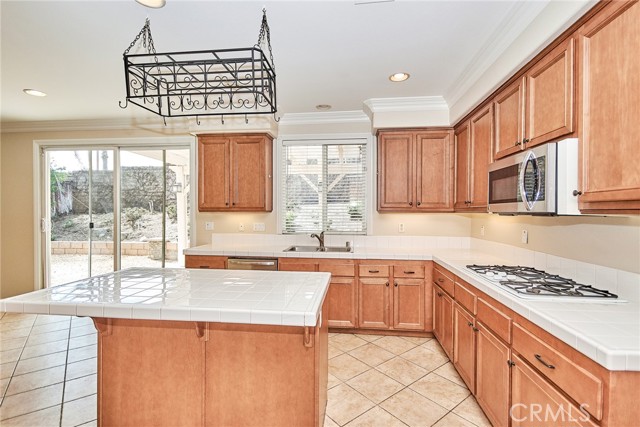 6148 Taylor Canyon Place, Rancho Cucamonga CA: https://media.crmls.org/medias/029d1e4c-0038-4bc6-b871-74d9227359d0.jpg