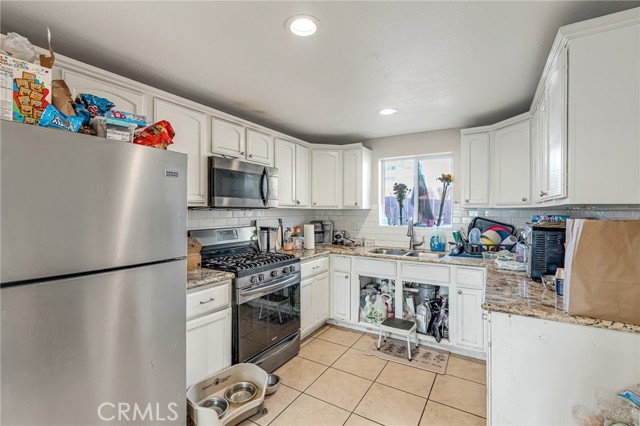 Detail Gallery Image 6 of 15 For 1291 N Almond Way, Banning,  CA 92220 - 3 Beds | 2 Baths