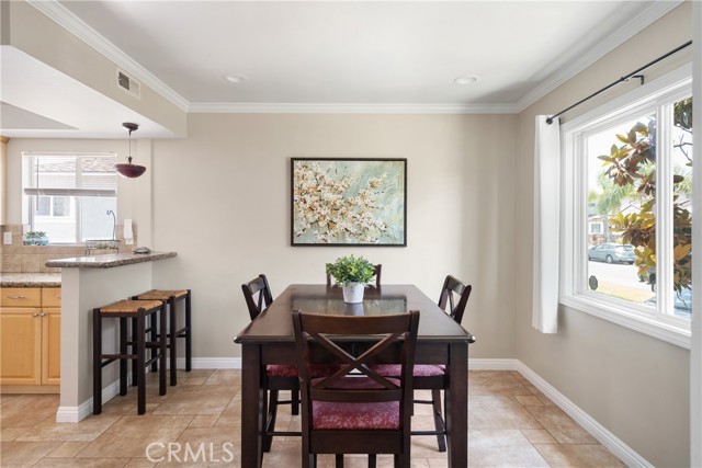 3823 Carfax Avenue, Long Beach CA: https://media.crmls.org/medias/029ef5da-d820-477a-b5db-e4baeff0ebd8.jpg