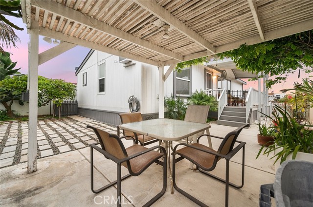 9850 Garfield, Huntington Beach CA: https://media.crmls.org/medias/029f5642-7189-48fe-b478-872668930fc4.jpg