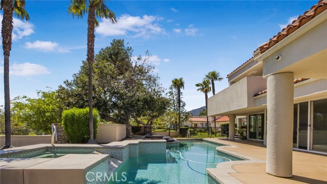 5081 Gateway Road, Rancho Cucamonga CA: https://media.crmls.org/medias/029f89a5-9d59-4cf7-ab8d-213078ecdbb1.jpg