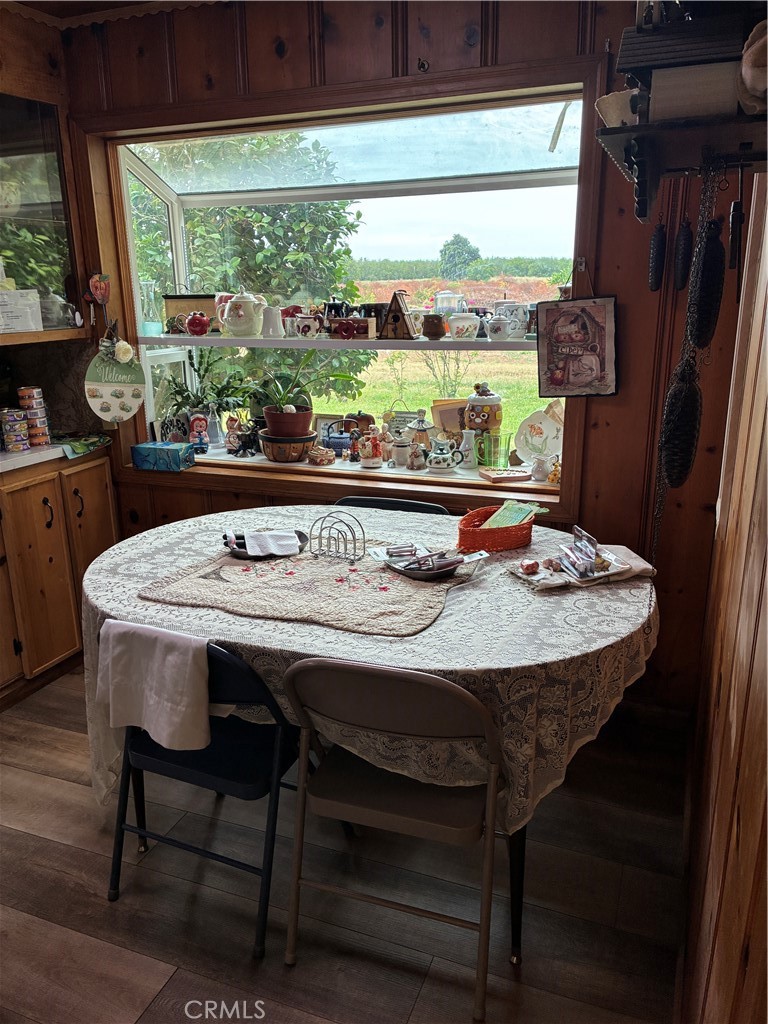 https://media.crmls.org/medias/029f9889-c382-459c-b88c-3eba26883445.jpg?preset=X-Large