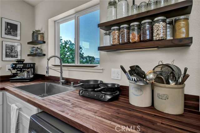 Detail Gallery Image 10 of 44 For 21018 Yankee Valley Rd, Hidden Valley Lake,  CA 95467 - 1 Beds | 1 Baths