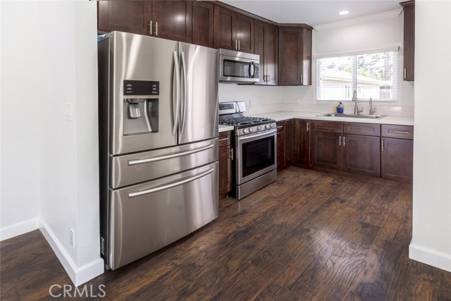 15847 Marlin Place, Van Nuys CA: https://media.crmls.org/medias/029feaf1-7f99-4890-9b67-c672da14714f.jpg