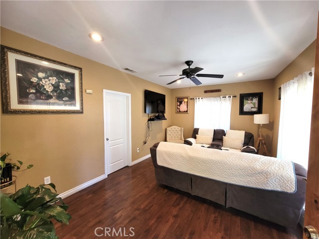 Detail Gallery Image 6 of 24 For 1265 W Mission Bld, Pomona,  CA 91766 - 3 Beds | 2 Baths