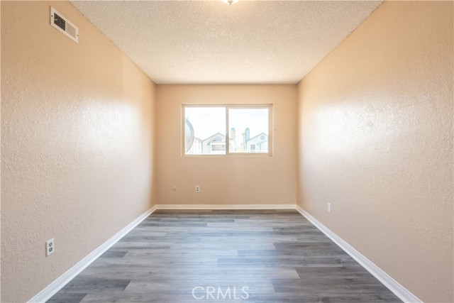 627 East Lincoln Street, Carson CA: https://media.crmls.org/medias/02a03013-b09d-43b6-b512-58042ec4743e.jpg
