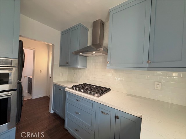 Detail Gallery Image 6 of 19 For 10926 Ruffner Ave, Granada Hills,  CA 91344 - 3 Beds | 1/1 Baths