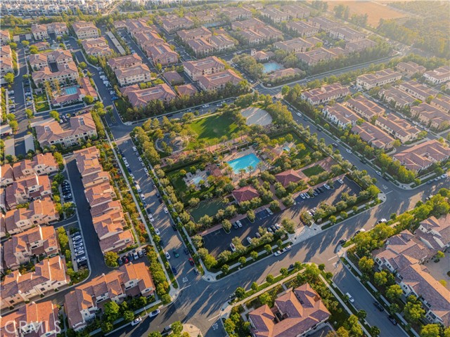115 Hollow Tree, Irvine CA: https://media.crmls.org/medias/02a12afc-9175-4ef2-9afe-aa656b3a29eb.jpg