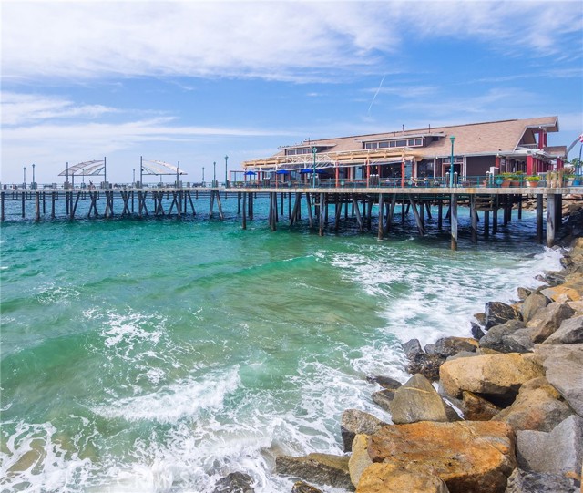 2001 Artesia Boulevard, Redondo Beach, California 90278, 1 Bedroom Bedrooms, ,1 BathroomBathrooms,Residential,Sold,Artesia,SB22021546