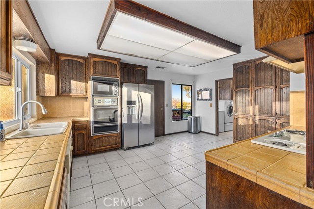 Detail Gallery Image 15 of 34 For 40830 W 43rd Street, Palmdale,  CA 93551 - 4 Beds | 2/1 Baths