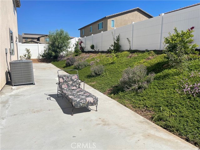 Detail Gallery Image 6 of 41 For 25794 Drum Himm, Homeland,  CA 92548 - 6 Beds | 4/1 Baths