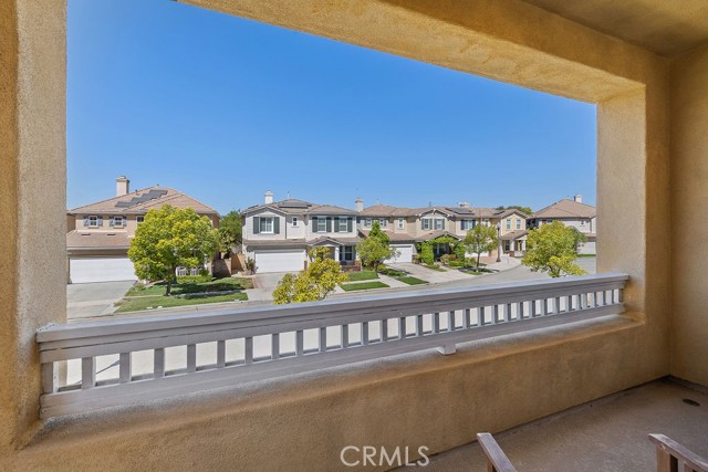 24136 Willowbrooke Court, Valencia CA: https://media.crmls.org/medias/02a20ac1-32cd-45df-9a79-cd764727b8ed.jpg