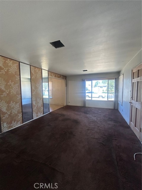 11818 Graystone, Norwalk CA: https://media.crmls.org/medias/02a21f08-b7bb-46a1-ab94-9681dda002ab.jpg