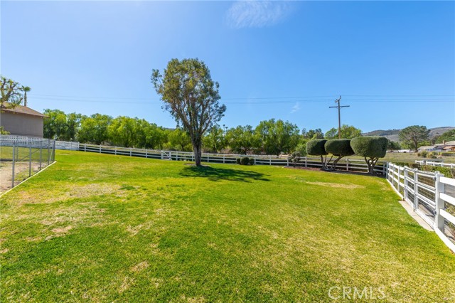 43991 John Warner Road, Temecula CA: https://media.crmls.org/medias/02a22080-09db-415f-b222-418db5bd2ce9.jpg