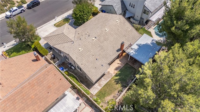24302 Vista Ridge Drive, Valencia CA: https://media.crmls.org/medias/02a2241d-29a9-446a-8c31-2b0574ed91ee.jpg