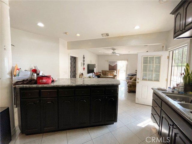 Detail Gallery Image 10 of 45 For 13652 Rexwood Ave, Baldwin Park,  CA 91706 - 4 Beds | 4 Baths