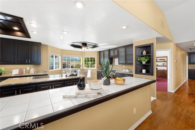 40115 Via Cordova, Temecula CA: https://media.crmls.org/medias/02a319fd-5f4e-4c7f-bd7c-ab3ce5659095.jpg