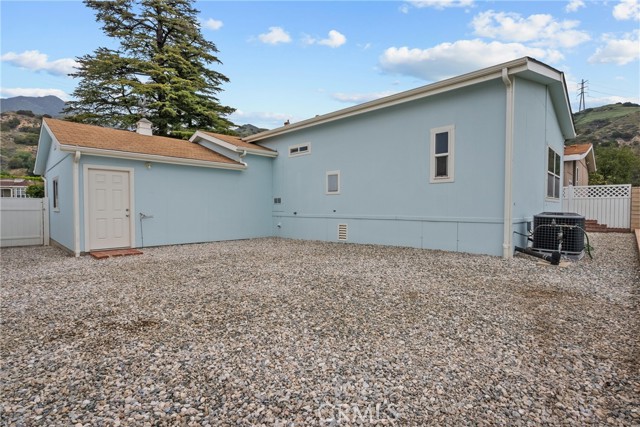15455 Glenoaks Boulevard, Sylmar CA: https://media.crmls.org/medias/02a3727d-0d01-48f9-9783-2373f746aa1b.jpg
