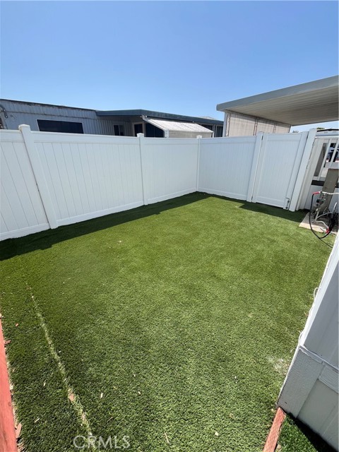 3700 Buchanan Street, Riverside CA: https://media.crmls.org/medias/02a3c591-c14b-44c5-a74f-bb288ccda310.jpg