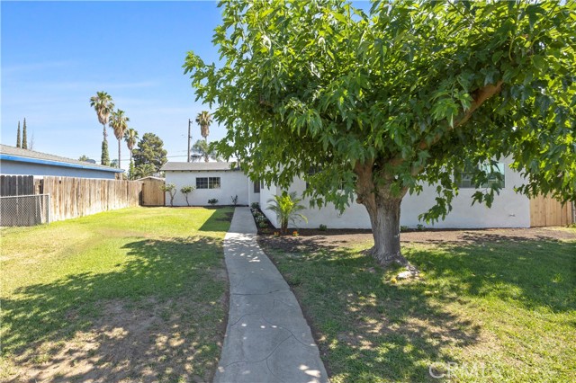 Detail Gallery Image 5 of 38 For 2521 Pacheco Rd, Bakersfield,  CA 93307 - 4 Beds | 2 Baths