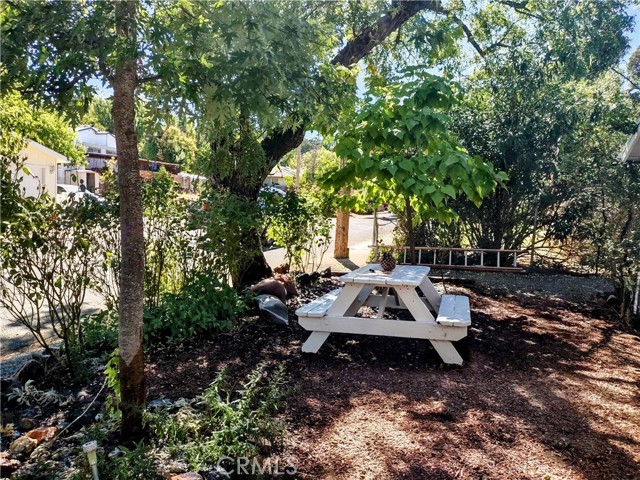 600 6th Street, Lakeport CA: https://media.crmls.org/medias/02a53d26-1f9c-43a5-8c4c-2c3ee7d0336a.jpg
