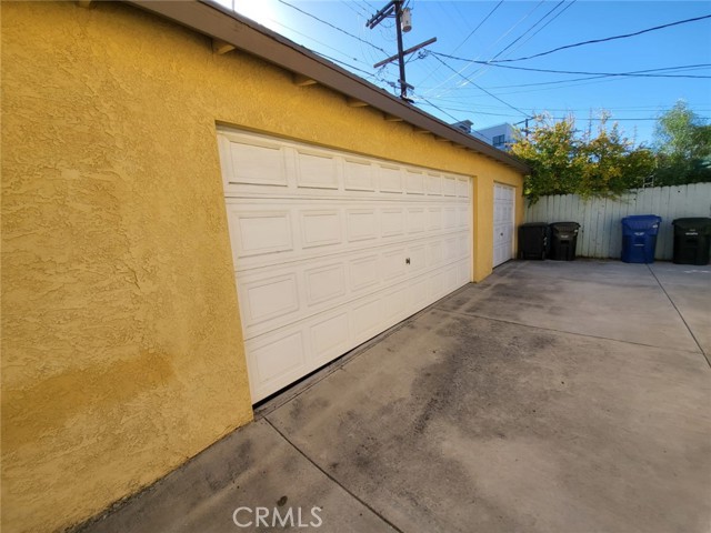 1240 Muirfield Road, Los Angeles, California 90019, ,Multi-Family,For Sale,Muirfield,PW25035035