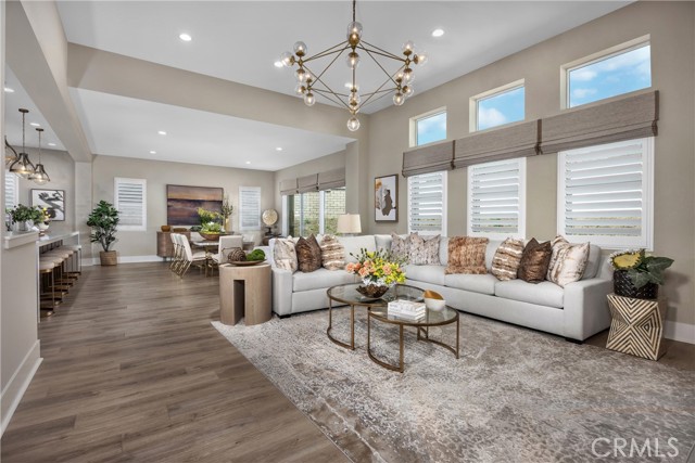 Detail Gallery Image 2 of 21 For 6505 Canyon Oaks Dr, Simi Valley,  CA 93063 - 4 Beds | 3/1 Baths