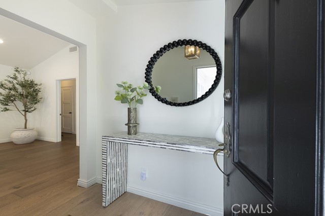 Detail Gallery Image 8 of 38 For 15253 Sutton St, Sherman Oaks,  CA 91403 - 3 Beds | 2/1 Baths