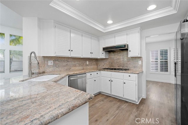 3 Toscany, Irvine CA: https://media.crmls.org/medias/02a7369b-5185-4470-b23b-853b4ece2080.jpg