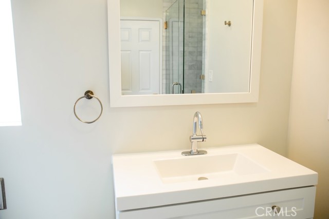 Detail Gallery Image 10 of 25 For 10722 Braddock Dr, Culver City,  CA 90230 - 3 Beds | 2 Baths