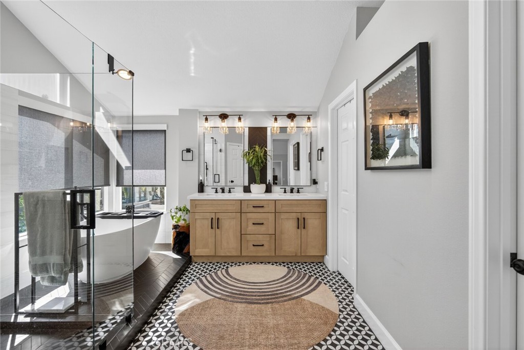 MLS #OC26040336 image #49
