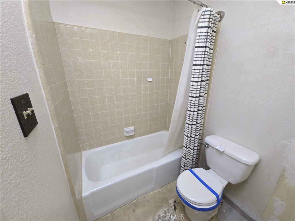 https://media.crmls.org/medias/02a89a65-53ec-4e24-89cc-1c503831fc8c.jpg?preset=X-Large