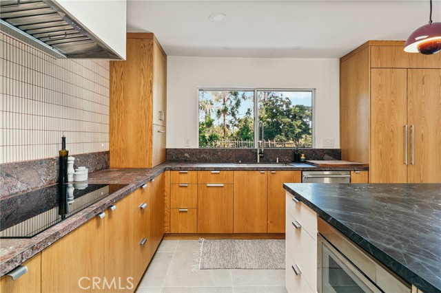 34 Shady Vista Road, Rolling Hills Estates CA: https://media.crmls.org/medias/02a912ff-29f0-4408-a55f-8eb4c3c19c0f.jpg